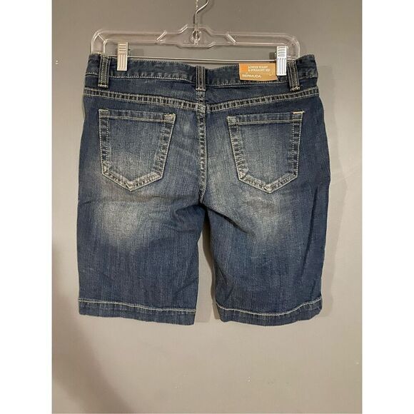 Mossimo Supply Co Medium Wash Denim Bermuda Shorts Size 7 NWT - Picture 5 of 5